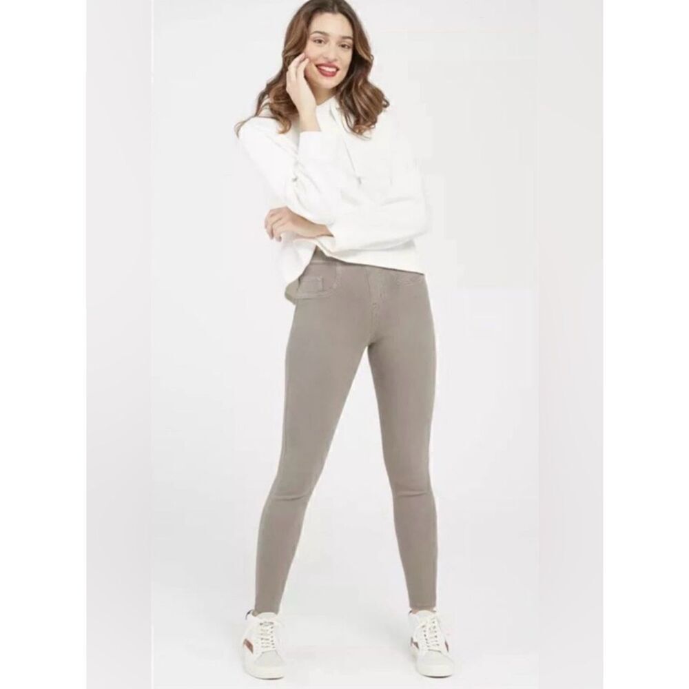 NEW Spanx Jean-ish Ankle Leggings Pants in Grey Sz M